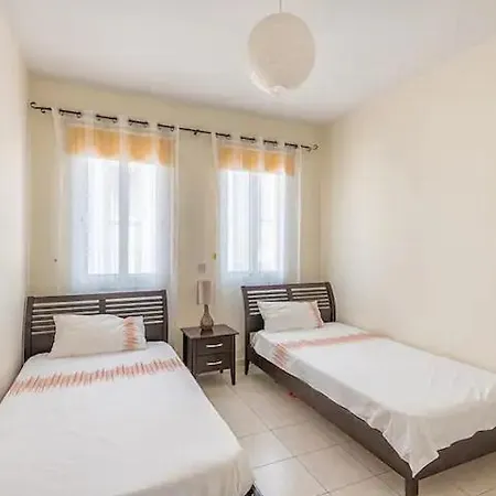 Village نيو تشوريو